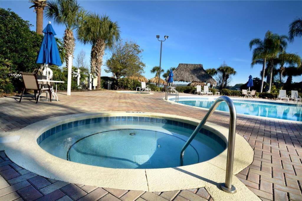 Hidden Oasis Near Orlando, Disney, Etc. Apartment *